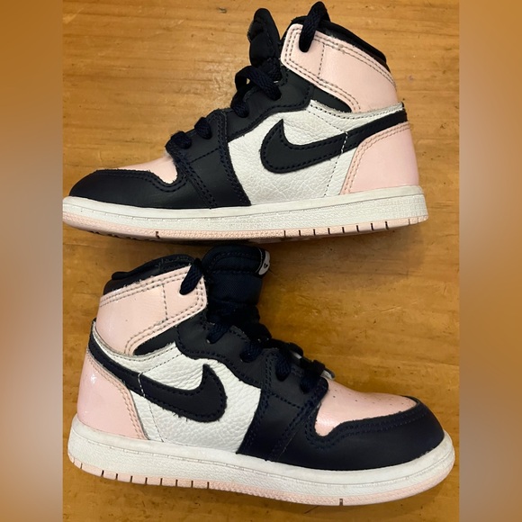 Nike Air Jordan 1 High OG Atmosphere/Bubble Gum CU0450-641 Child Shoe 9C - Picture 5 of 10